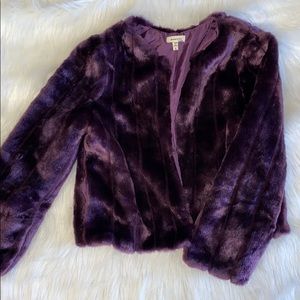 Girls purple faux fur coat💜